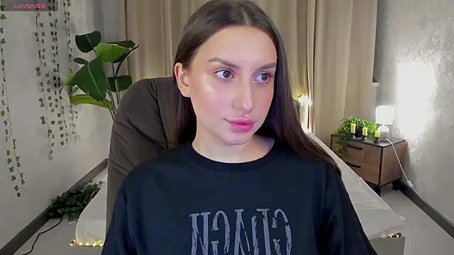 Snapshot of Celine_Coello chatting on 03/19/26, 03:54 Celine Coello online show from 03/19/26, 03:54