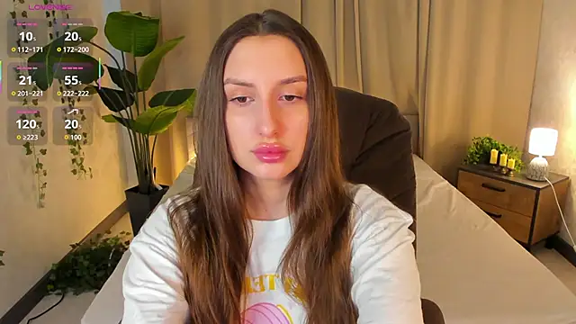 Snapshot of Celine_Coello chatting on 04/01/26, 04:02 Celine Coello online show from 04/01/26, 04:02