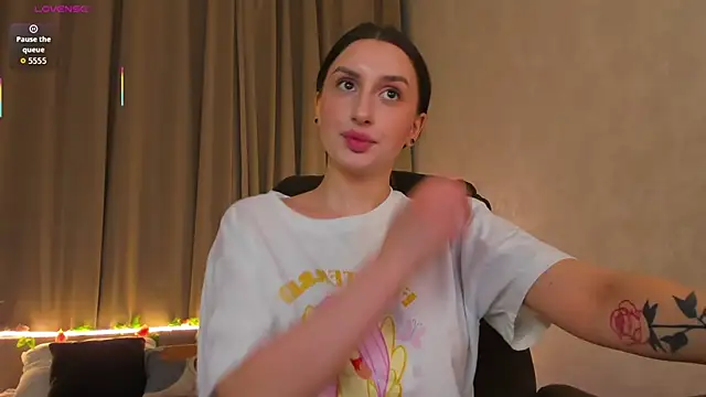 Snapshot of Celine_Coello chatting on 04/10/26, 12:10 Celine Coello online show from 04/10/26, 12:10