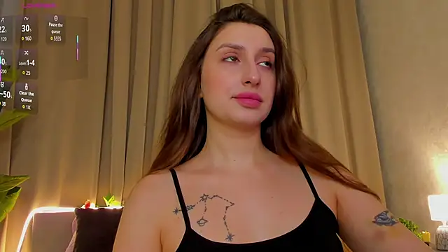 Snapshot of Celine_Coello chatting on 04/14/26, 04:07 Celine Coello online show from 04/14/26, 04:07