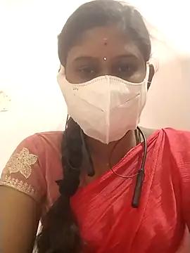 Snapshot of Tamil_Nathiya1 chatting on 04/26/26, 06:11 Tamil Nathiya1 online show from 04/26/26, 06:11