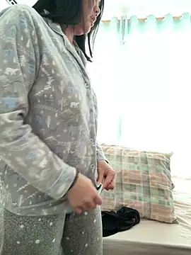 Snapshot of ruanruan05 chatting on 02/11/26, 01:32 ruanruan05 online show from 02/11/26, 01:32