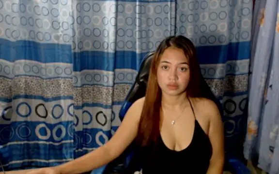 pinay mayahiga online show from 04/11/26, 02:10