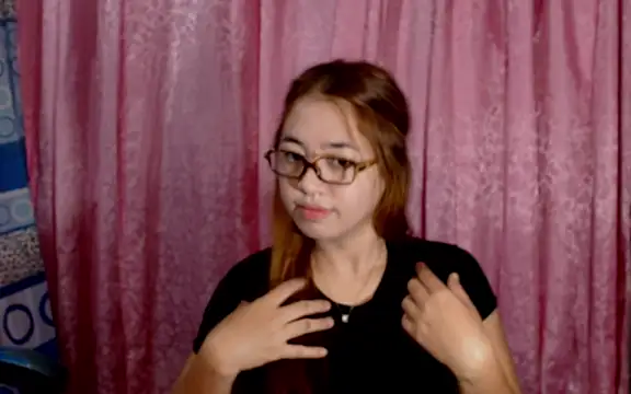 Snapshot of pinay_mayahiga chatting on 06/16/26, 04:15 pinay mayahiga online show from 06/16/26, 04:15