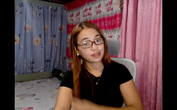 Snapshot of pinay_mayahiga chatting on 07/09/26, 02:54 pinay mayahiga online show from 07/09/26, 02:54