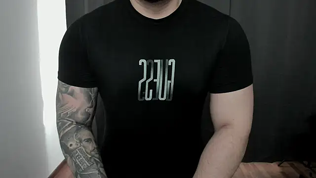 Snapshot of TONYWILSONN chatting on 03/09/26, 06:28 TONYWILSONN online show from 03/09/26, 06:28