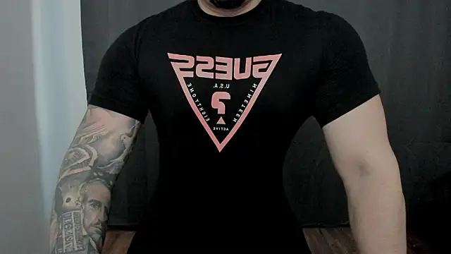 Snapshot of TONYWILSONN chatting on 03/10/26, 05:12 TONYWILSONN online show from 03/10/26, 05:12