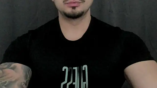 Snapshot of TONYWILSONN chatting on 03/19/26, 05:33 TONYWILSONN online show from 03/19/26, 05:33