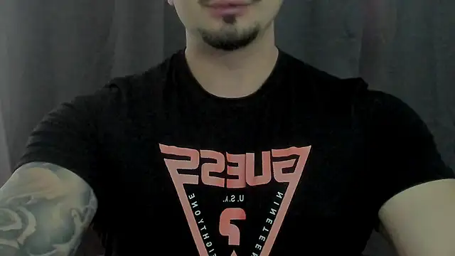 Snapshot of TONYWILSONN chatting on 04/11/26, 07:45 TONYWILSONN online show from 04/11/26, 07:45