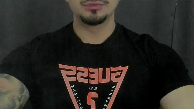 Snapshot of TONYWILSONN chatting on 04/14/26, 04:51 TONYWILSONN online show from 04/14/26, 04:51