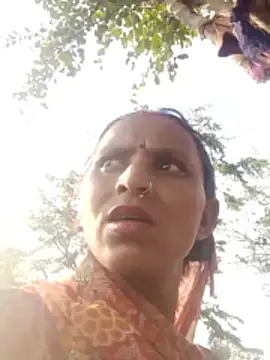 Snapshot of Juli_rathore chatting on 04/02/26, 11:08 Juli rathore online show from 04/02/26, 11:08