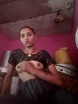 Snapshot of Juli_rathore chatting on 04/22/26, 08:39 Juli rathore online show from 04/22/26, 08:39