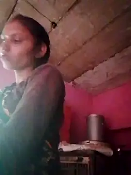 Snapshot of Juli_rathore chatting on 04/25/26, 02:36 Juli rathore online show from 04/25/26, 02:36