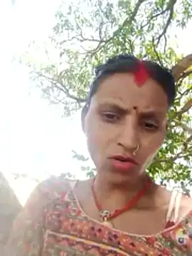 Snapshot of Juli_rathore chatting on 04/28/26, 07:13 Juli rathore online show from 04/28/26, 07:13