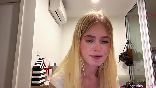 Snapshot of Slay_Swag chatting on 03/02/26, 10:11 Slay Swag online show from 03/02/26, 10:11