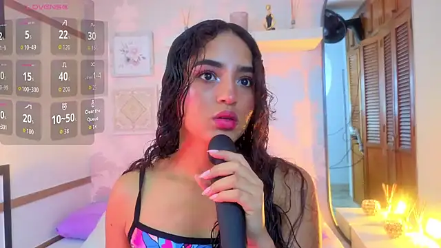 Emma Thompssonn online show from 04/17/26, 01:03