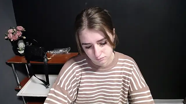 Sunny siren online show from 01/19/26, 01:15