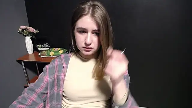 Sunny siren online show from 03/26/26, 01:49