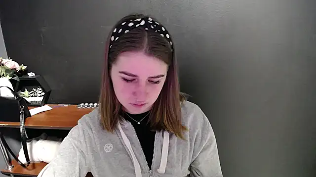 Sunny siren online show from 04/08/26, 12:16