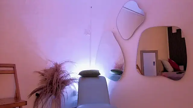 fransheskarossi online show from 03/24/26, 11:59