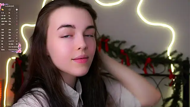 Snapshot of MirnaTellado chatting on 02/28/26, 07:04 MirnaTellado online show from 02/28/26, 07:04