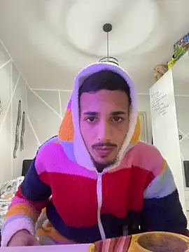 Snapshot of piccolo2002 chatting on 03/06/26, 04:03 piccolo2002 online show from 03/06/26, 04:03