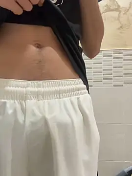 Snapshot of piccolo2002 chatting on 03/07/26, 09:28 piccolo2002 online show from 03/07/26, 09:28