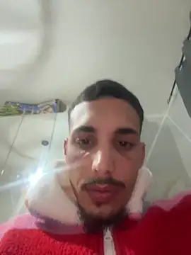 Snapshot of piccolo2002 chatting on 03/09/26, 07:40 piccolo2002 online show from 03/09/26, 07:40