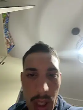 Snapshot of piccolo2002 chatting on 03/30/26, 06:58 piccolo2002 online show from 03/30/26, 06:58