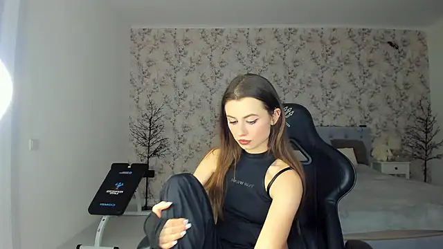 Hot Molly5 online show from 02/04/26, 07:31