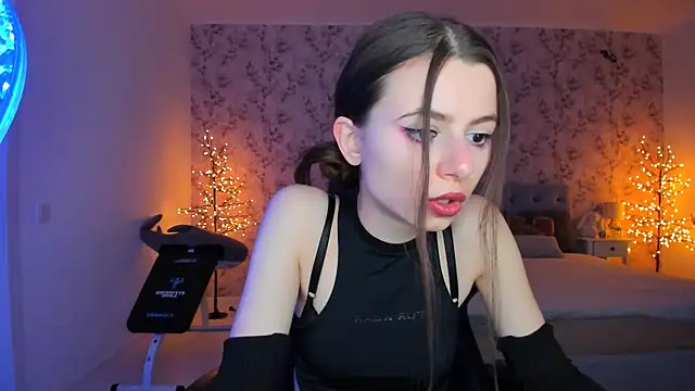 Hot Molly5 online show from 04/03/26, 06:39