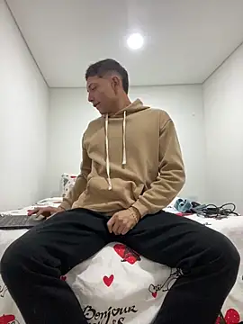 santiObrero online show from 02/17/26, 12:29