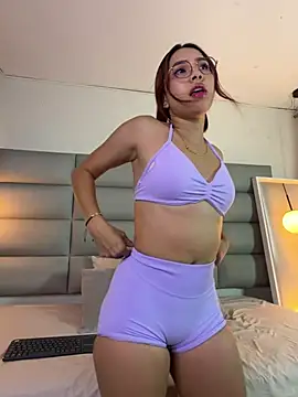 Snapshot of miss-liz- chatting on 07/15/26, 07:41 miss-liz- online show from 07/15/26, 07:41