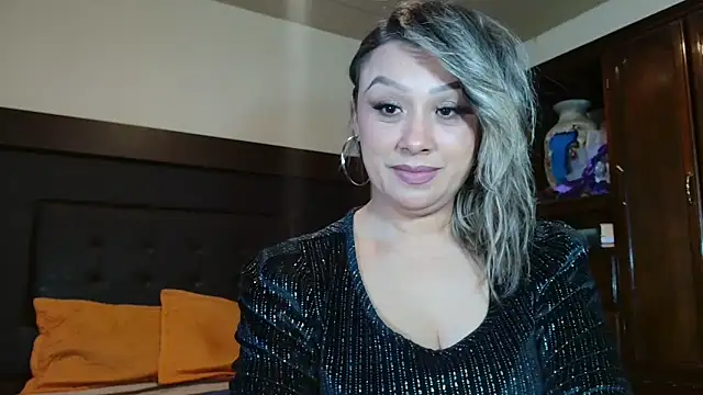 Snapshot of aitanalove_ chatting on 03/18/26, 12:47 aitanalove online show from 03/18/26, 12:47