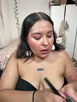 Nailealipsglossy online show from 05/15/26, 03:57