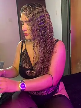 TianaRios Pink online show from 02/11/26, 05:07