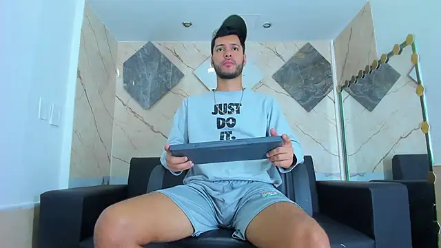 Angel Villareal online show from 02/01/26, 04:55