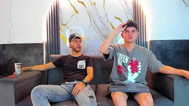 Angel Villareal online show from 02/20/26, 06:26