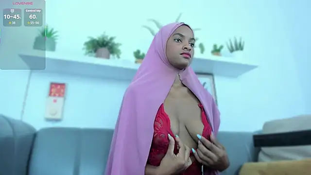 Amira Alzahra online show from 04/10/26, 04:01