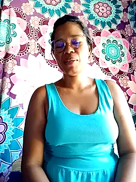 Snapshot of Yandris_1212 chatting on 02/17/26, 01:51 Yandris 1212 online show from 02/17/26, 01:51