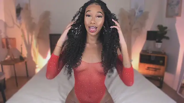 KaryMooon online show from 04/15/26, 08:42