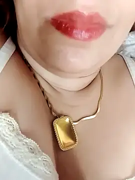 Snapshot of Naughty-Yousra chatting on 05/01/26, 08:19 Naughty-Yousra online show from 05/01/26, 08:19