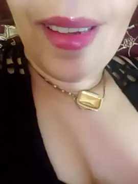 Snapshot of Naughty-Yousra chatting on 05/16/26, 08:44 Naughty-Yousra online show from 05/16/26, 08:44