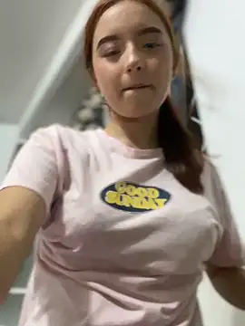 Snapshot of Carithooo chatting on 02/25/26, 12:42 Carithooo online show from 02/25/26, 12:42