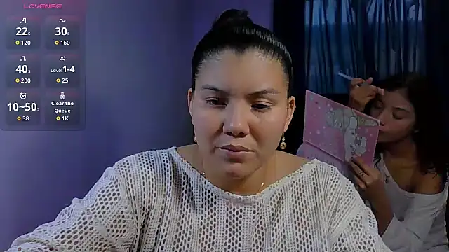 Snapshot of Helena-Paola chatting on 02/28/26, 10:22 Helena-Paola online show from 02/28/26, 10:22