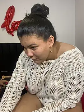 Helena-Paola online show from 07/29/26, 03:48