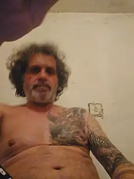 Maduropervert online show from 01/16/26, 03:10