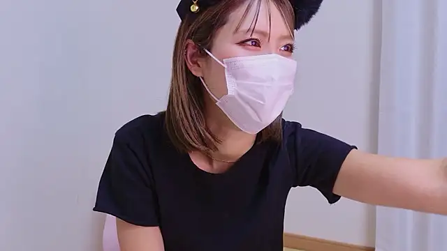yumi0025 online show from 06/17/26, 01:30