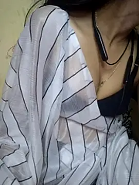 Snapshot of annugirl chatting on 02/07/26, 06:22 annugirl online show from 02/07/26, 06:22