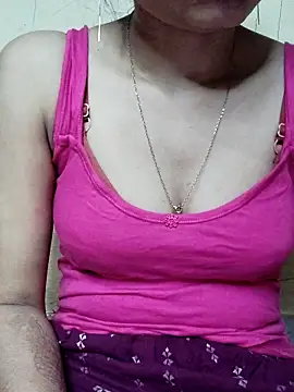 Snapshot of annugirl chatting on 02/21/26, 03:57 annugirl online show from 02/21/26, 03:57